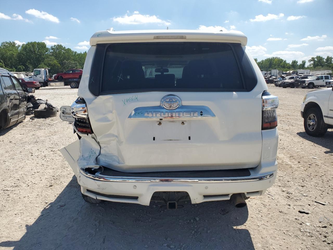 2016 Toyota 4Runner Sr5/Sr5 Premium - Image 6