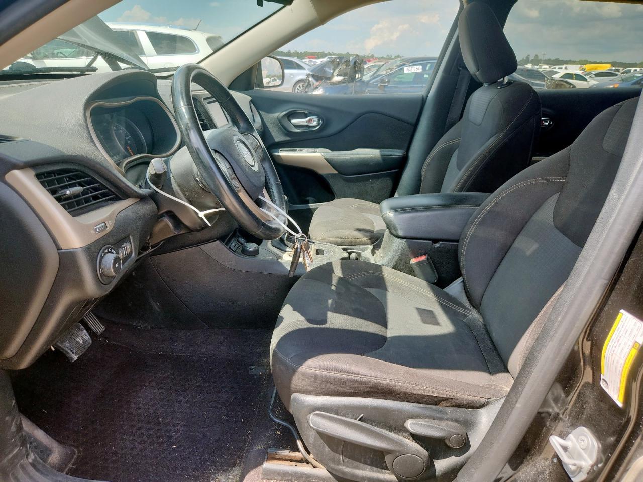 2017 Jeep Cherokee Latitude - Фото 7