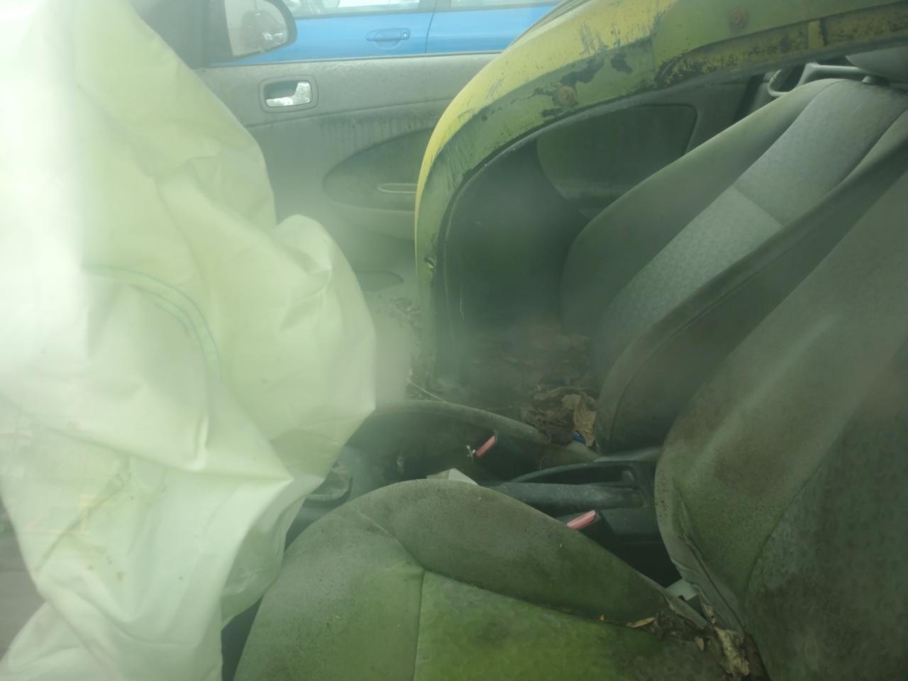 2008 Chevrolet Cobalt Ls - Image 7