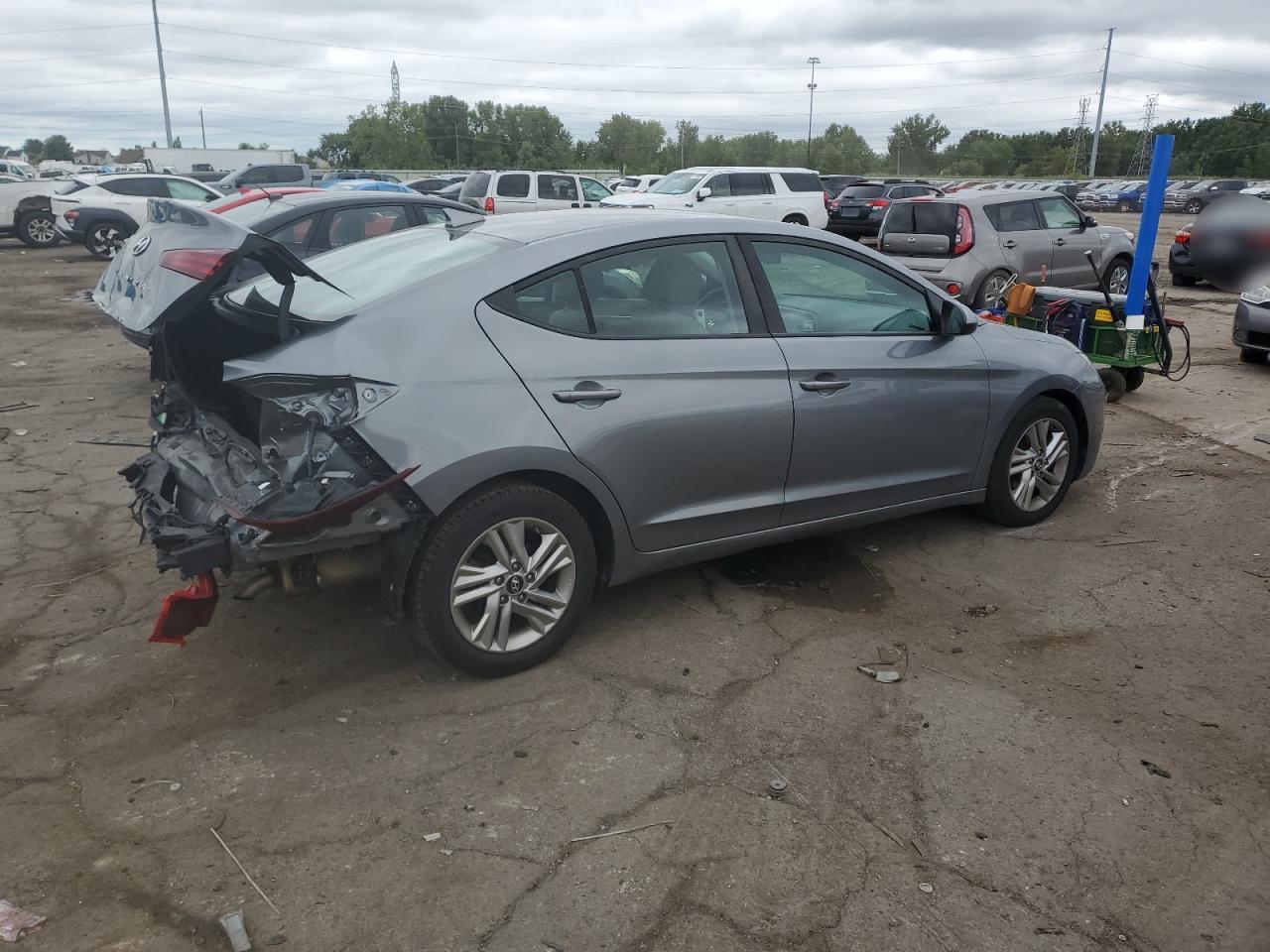 2019 Hyundai Elantra Sel - Image 3
