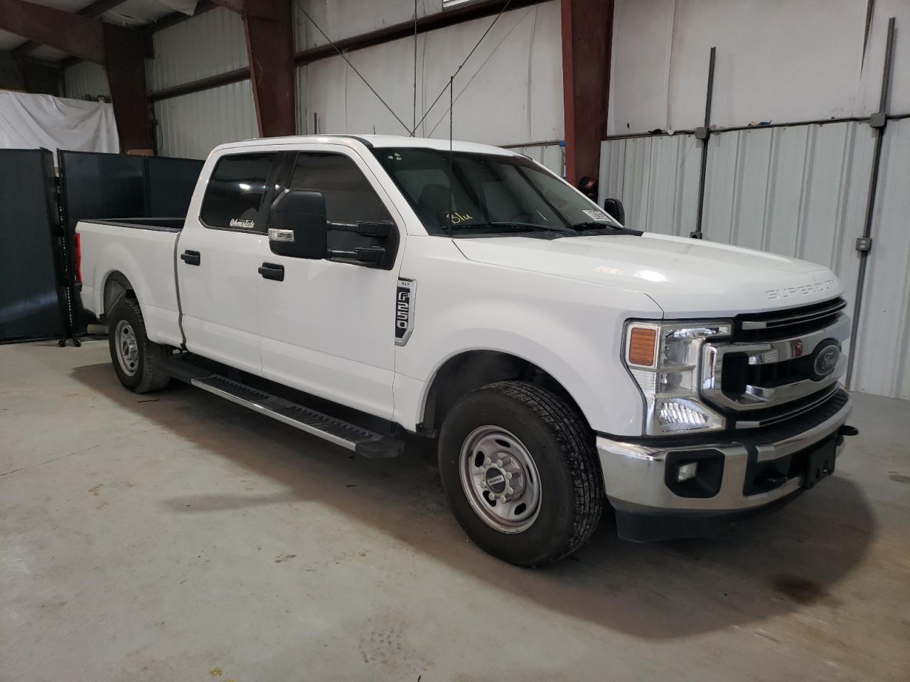 2022 Ford F250 Super Duty - Фото 4