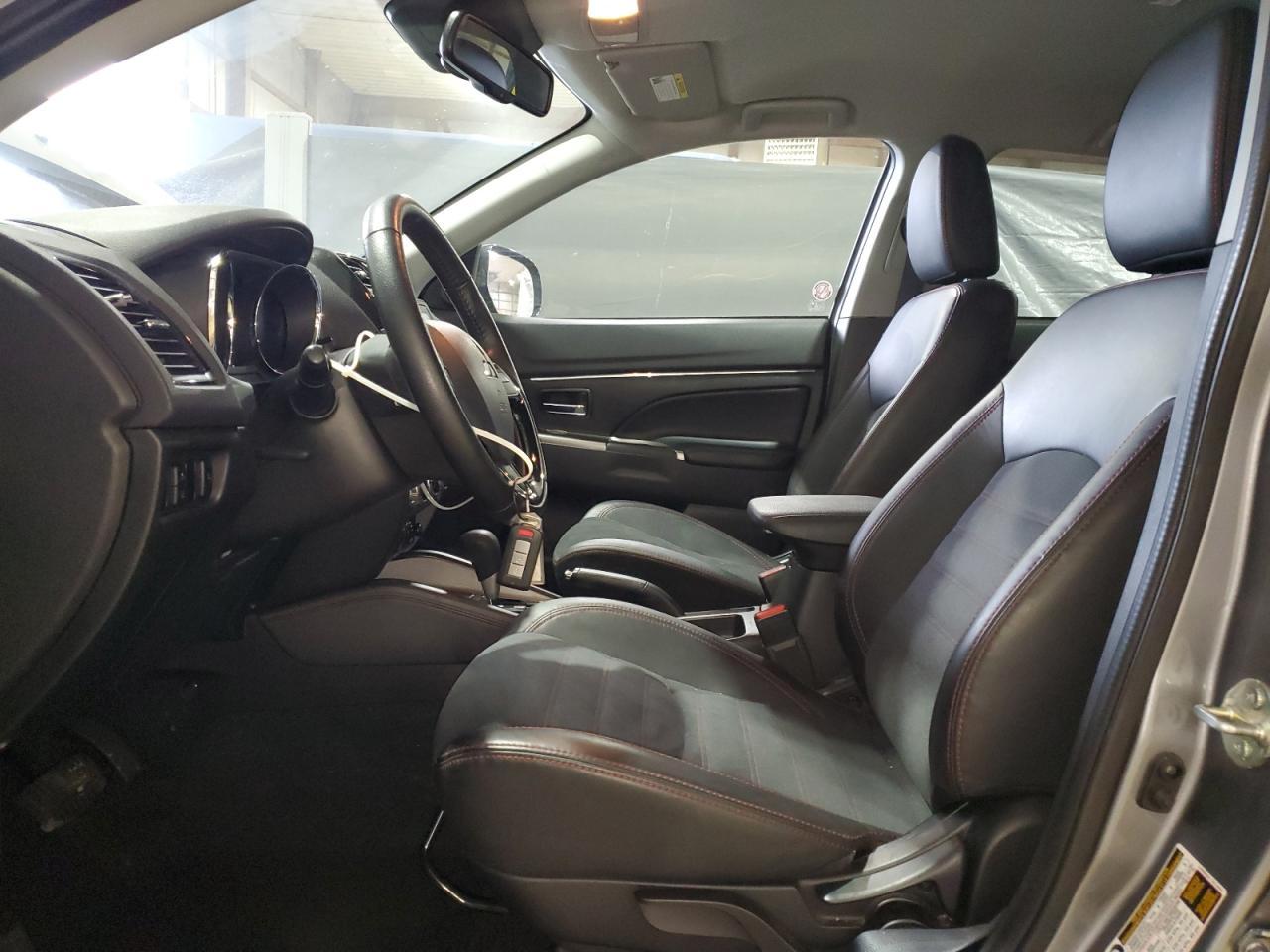 2024 Mitsubishi Outlander Sport S/Se - Фото 7