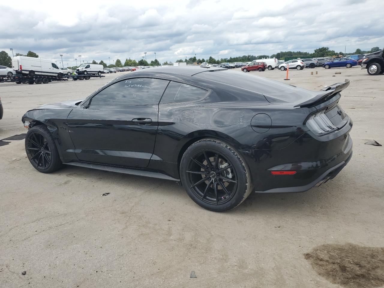 2022 Ford Mustang Gt - Фото 2