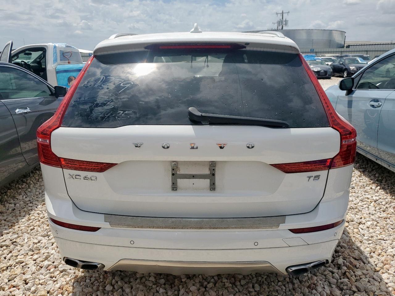 2021 Volvo Xc60 T5 Momentum - Фото 6