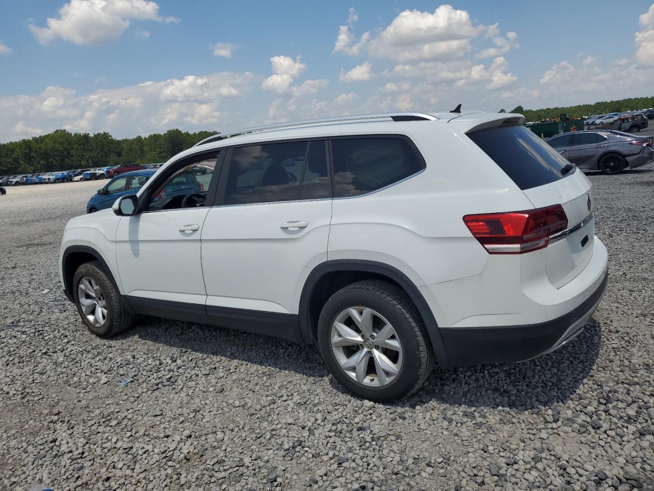 2018 Volkswagen Atlas S - Фото 2