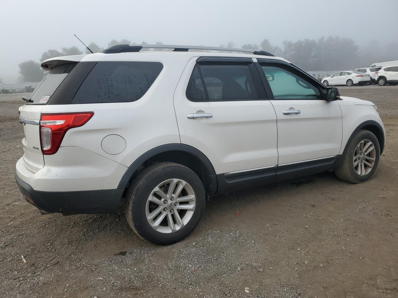 2011 Ford Explorer Xlt - Image 3