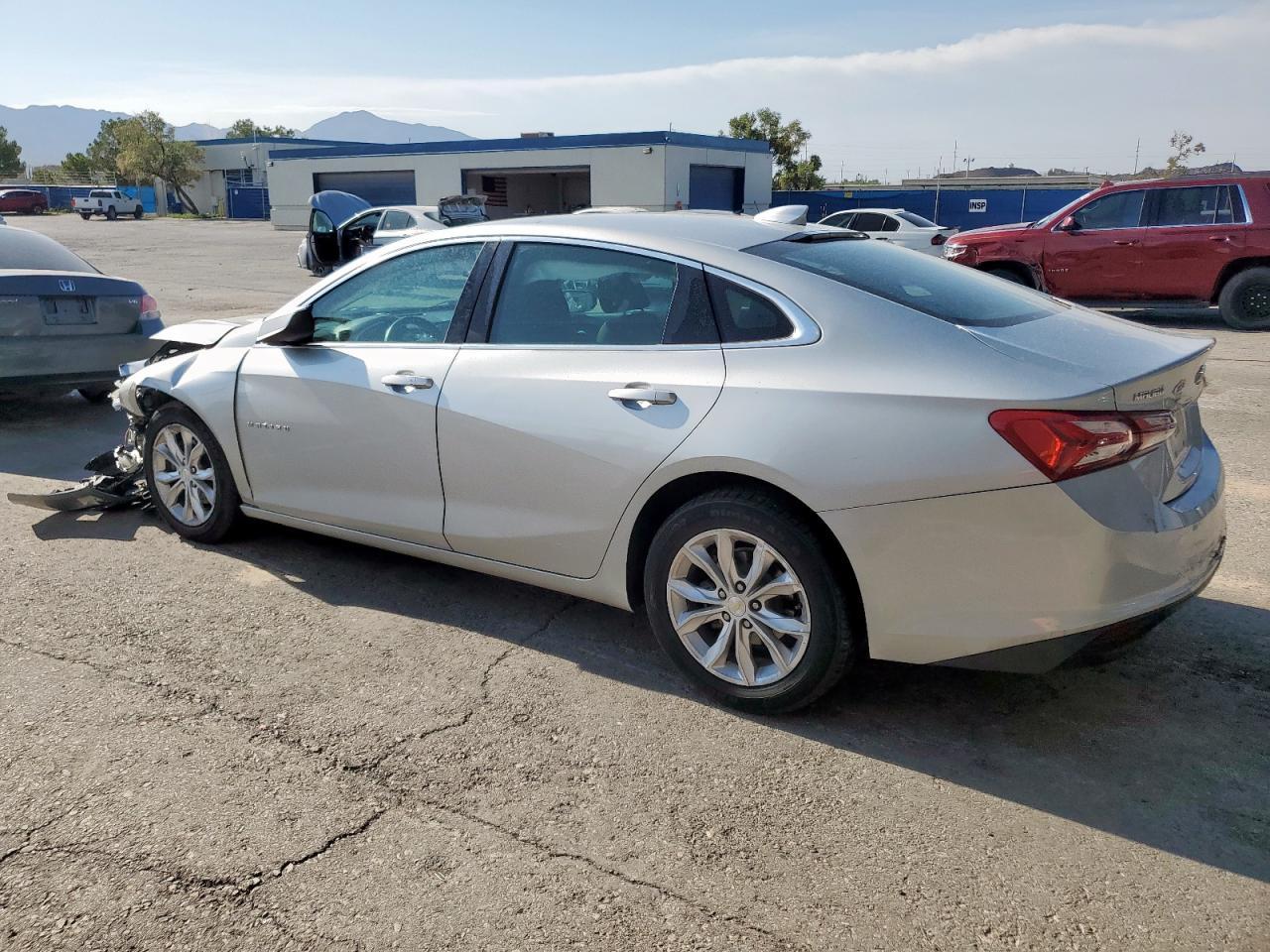 2020 Chevrolet Malibu Lt - Фото 2