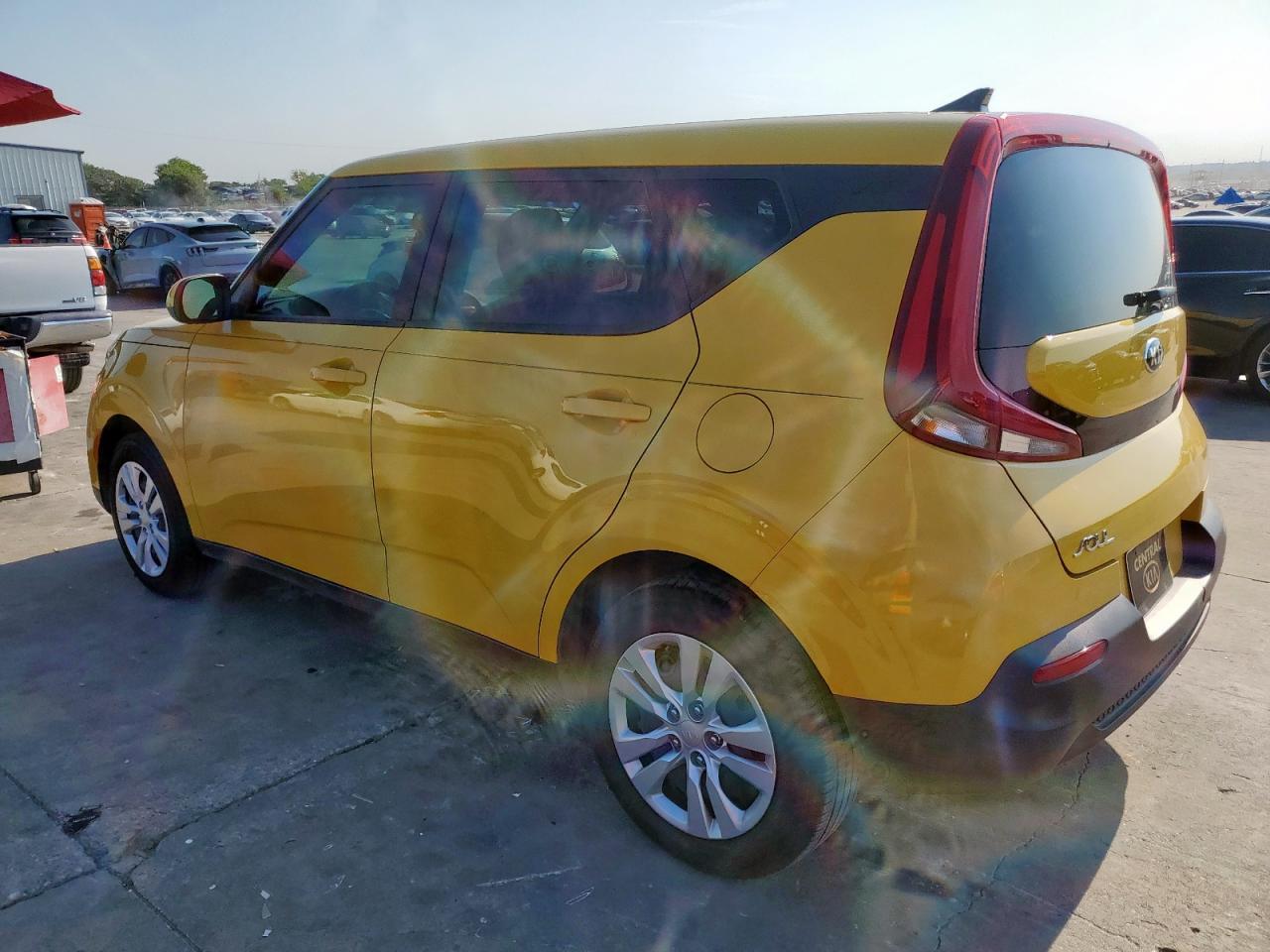 2020 Kia Soul Lx - Фото 2