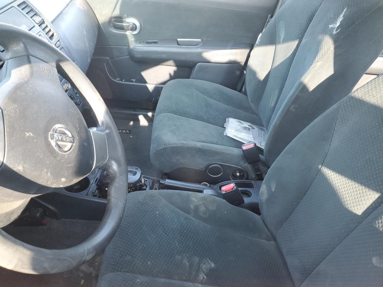 2012 Nissan Versa S - Фото 7