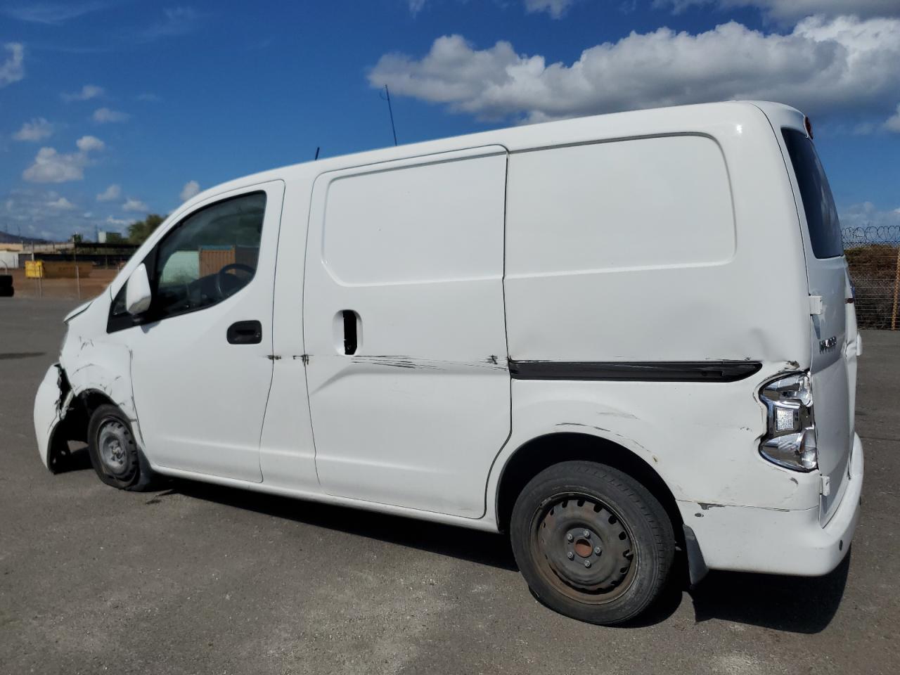 2020 Nissan Nv200 2.5S - Фото 2