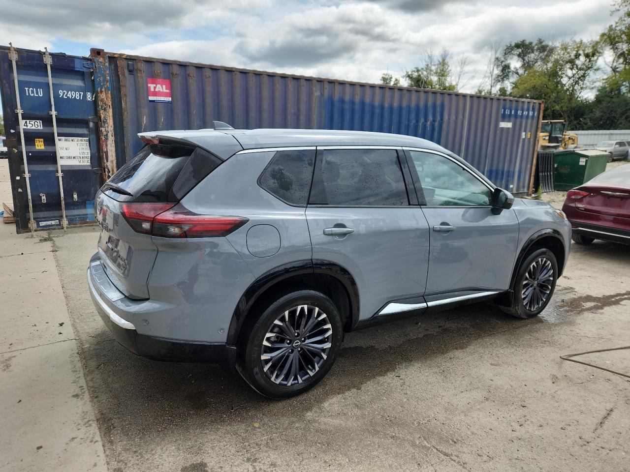 2024 Nissan Rogue Platinum - Фото 3