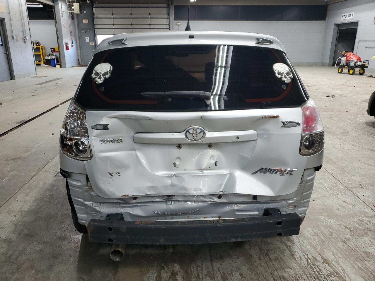 2005 Toyota Corolla Matrix Xr - Image 6