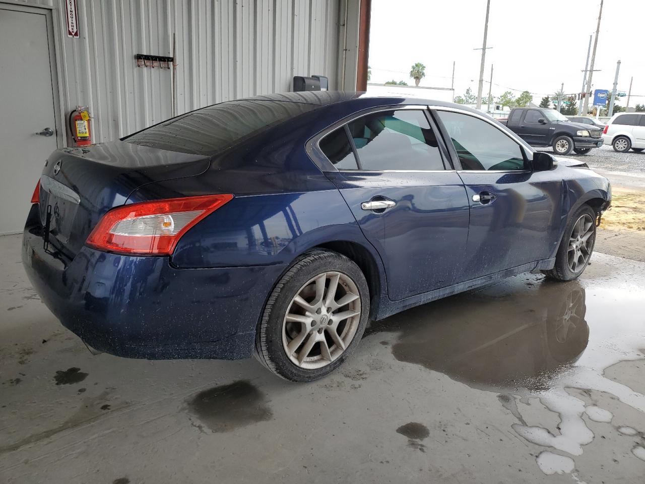 2009 Nissan Maxima S - Image 3