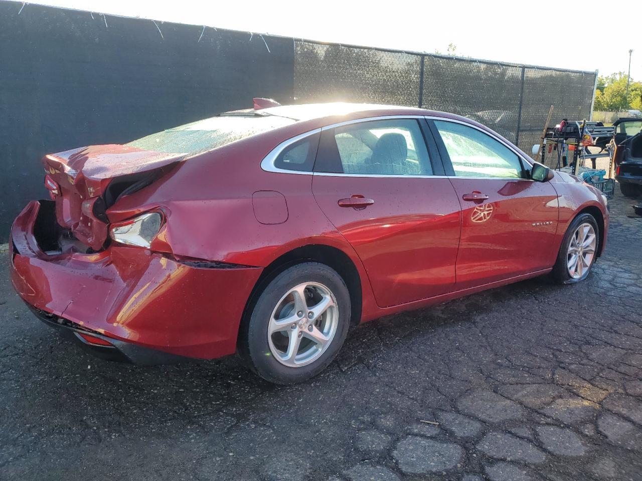 2019 Chevrolet Malibu Lt - Image 3