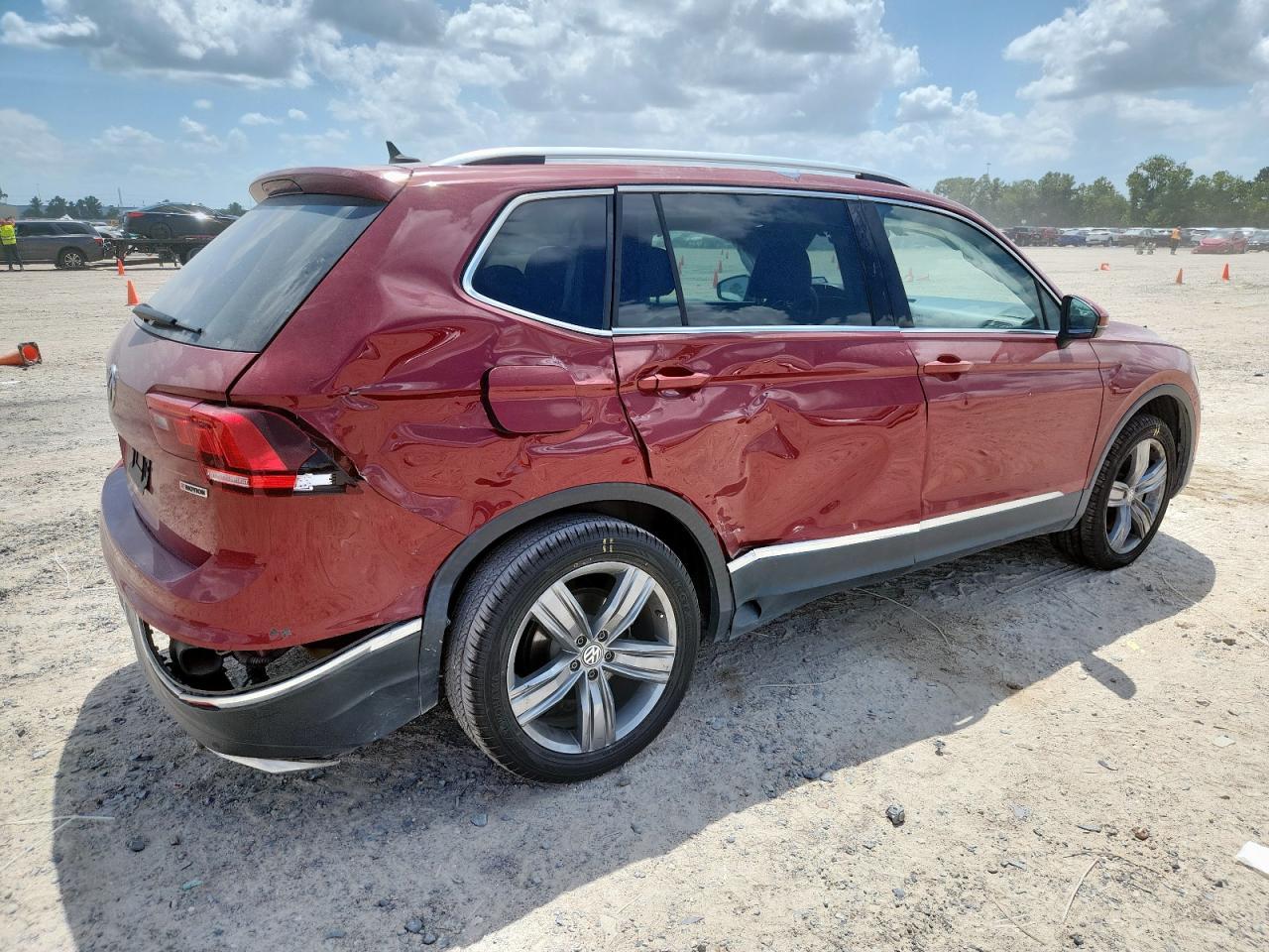 2019 Volkswagen Tiguan Sel Premium - Image 3