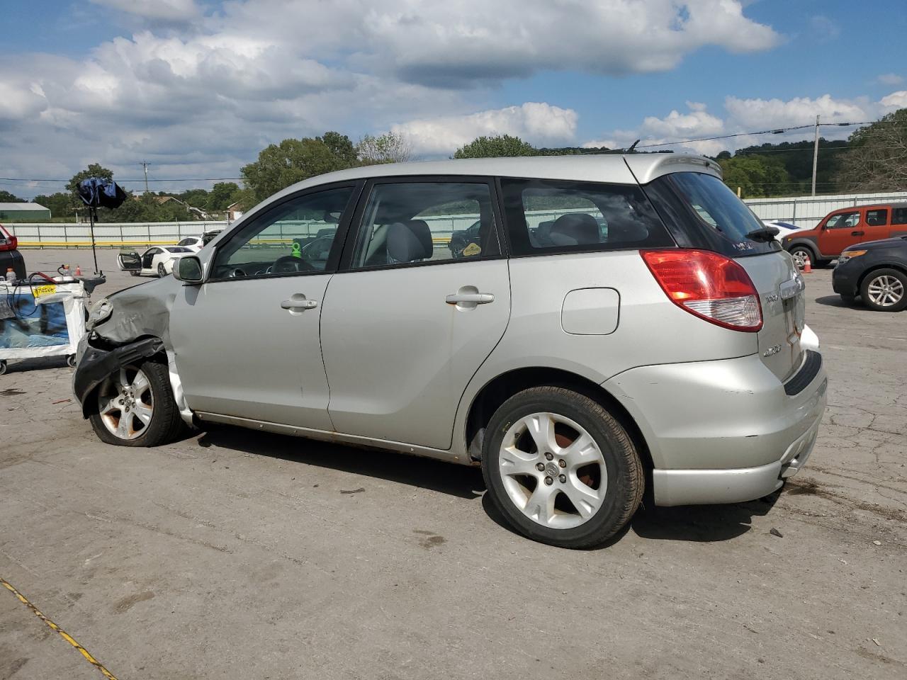 2004 Toyota Corolla Matrix Base - Image 2
