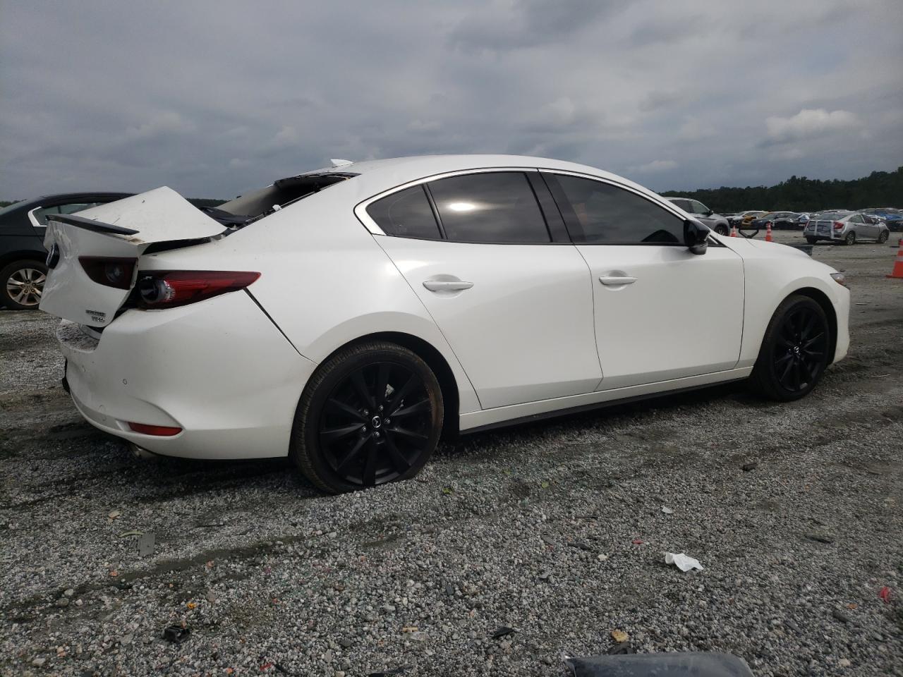2024 Mazda 3 Premium Plus - Фото 3