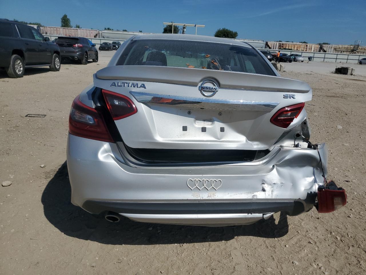 2017 Nissan Altima 2.5 - Image 6