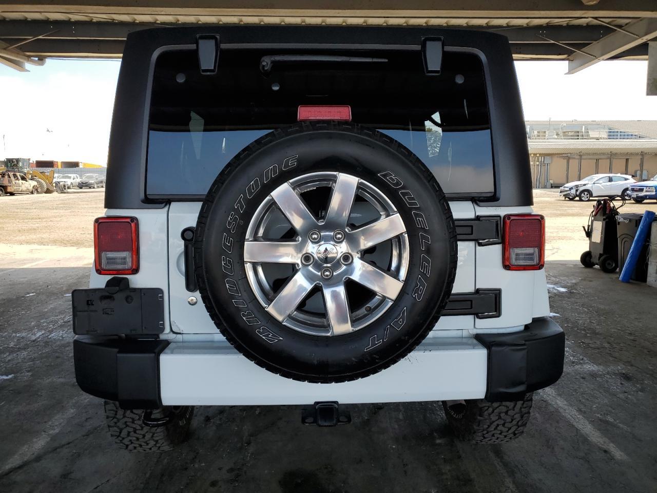 2016 Jeep Wrangler Unlimited Sahara - Фото 6