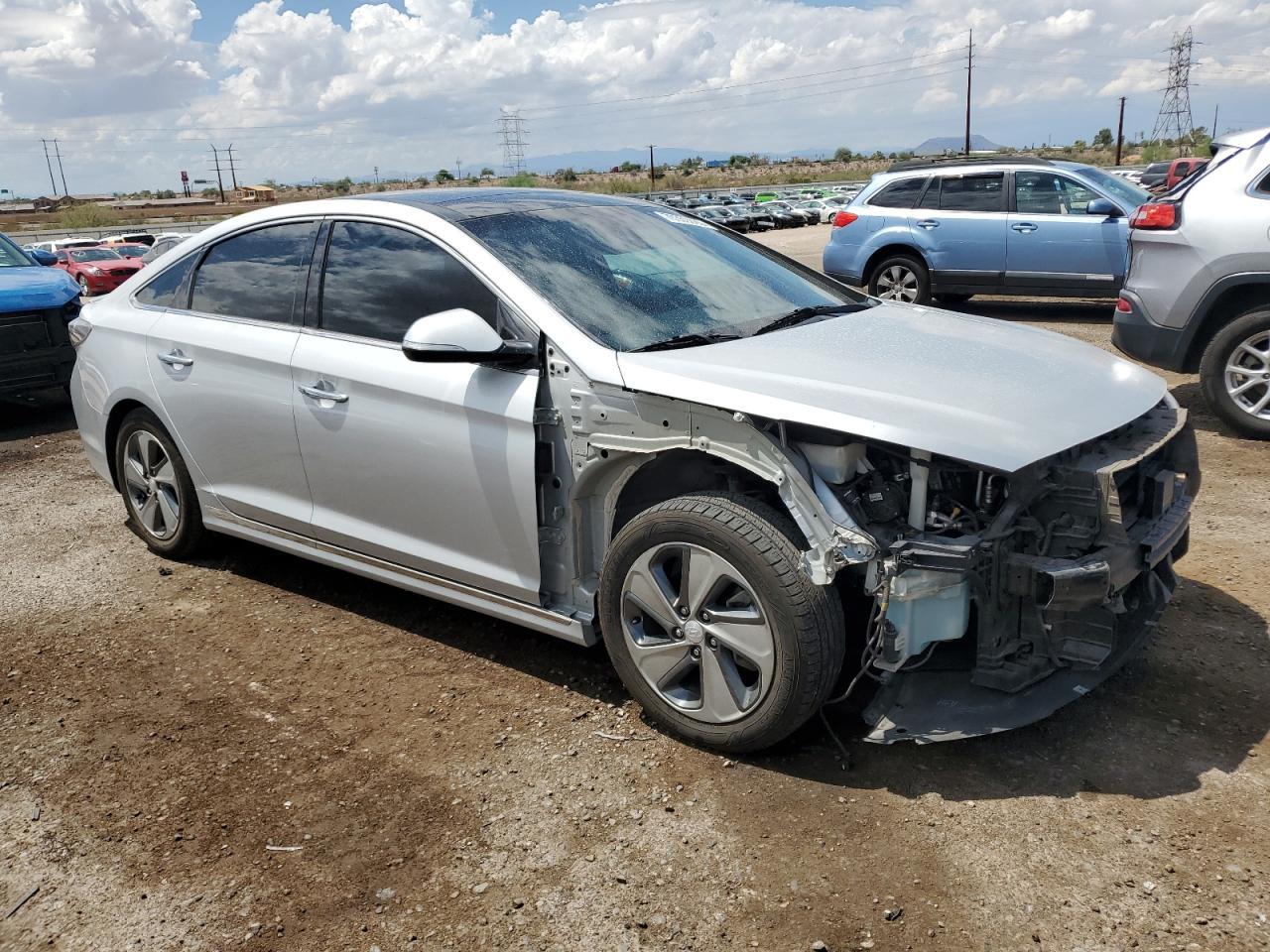 2016 Hyundai Sonata Hybrid - Image 4