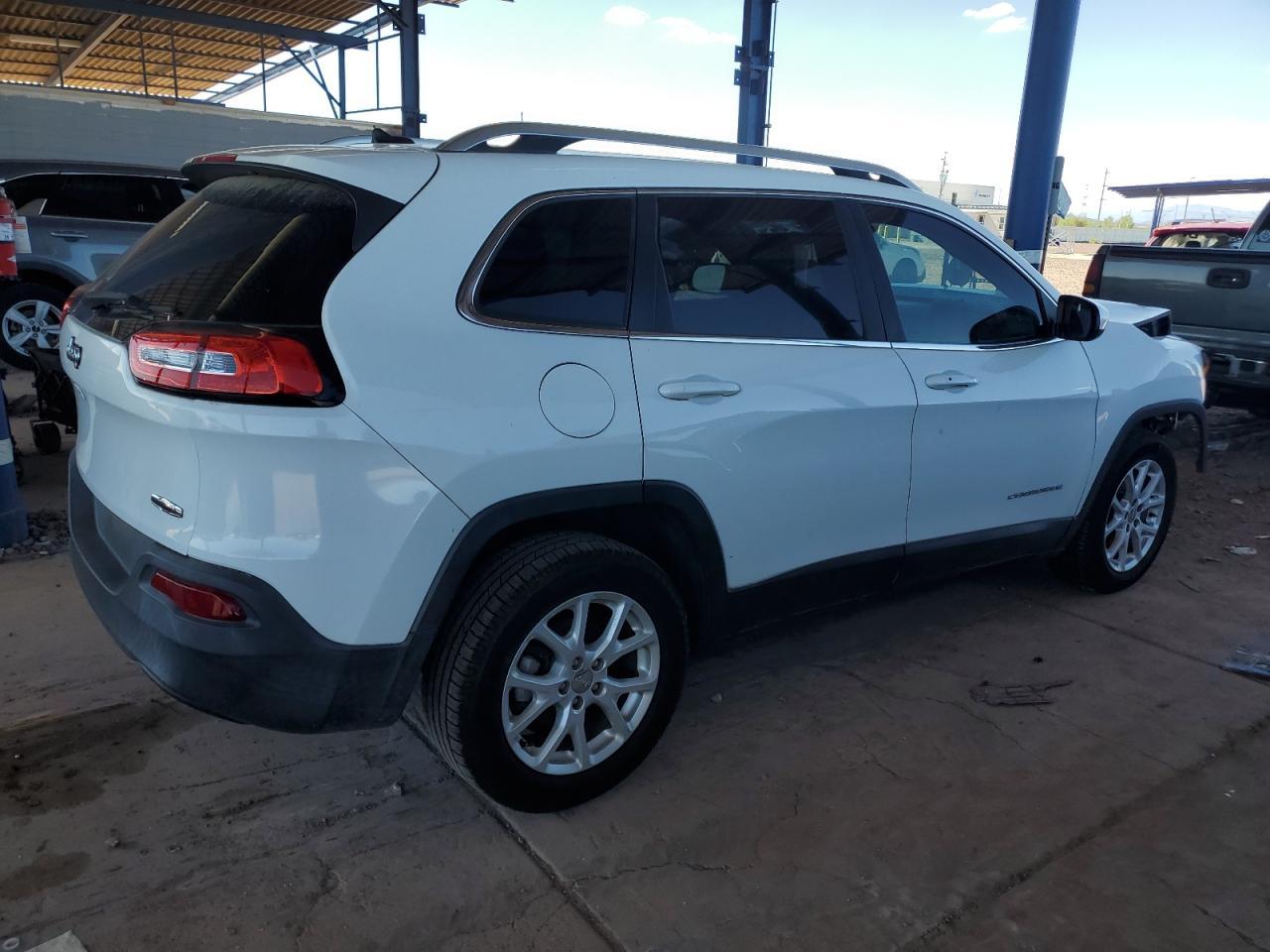 2015 Jeep Cherokee Latitude - Image 3