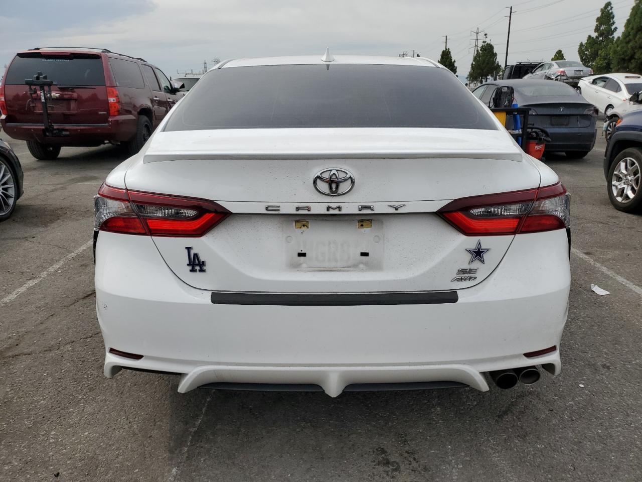 2021 Toyota Camry Se - Фото 6