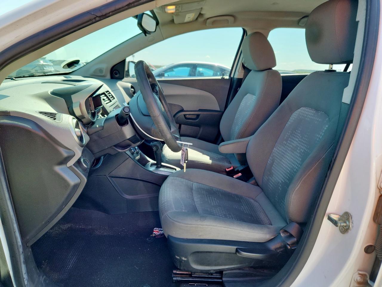 2014 Chevrolet Sonic Ls - Фото 7