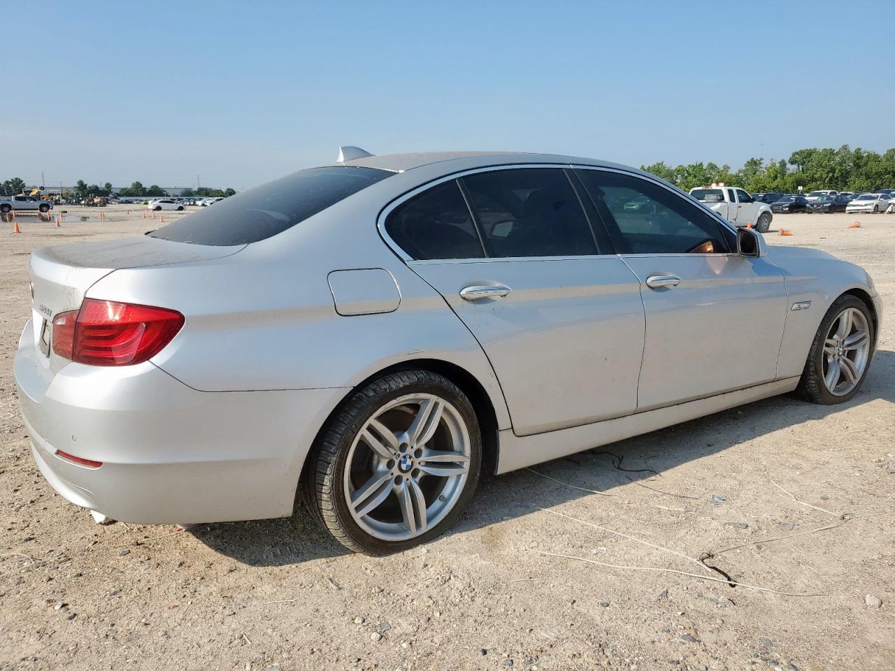2013 BMW 528 I - Фото 3
