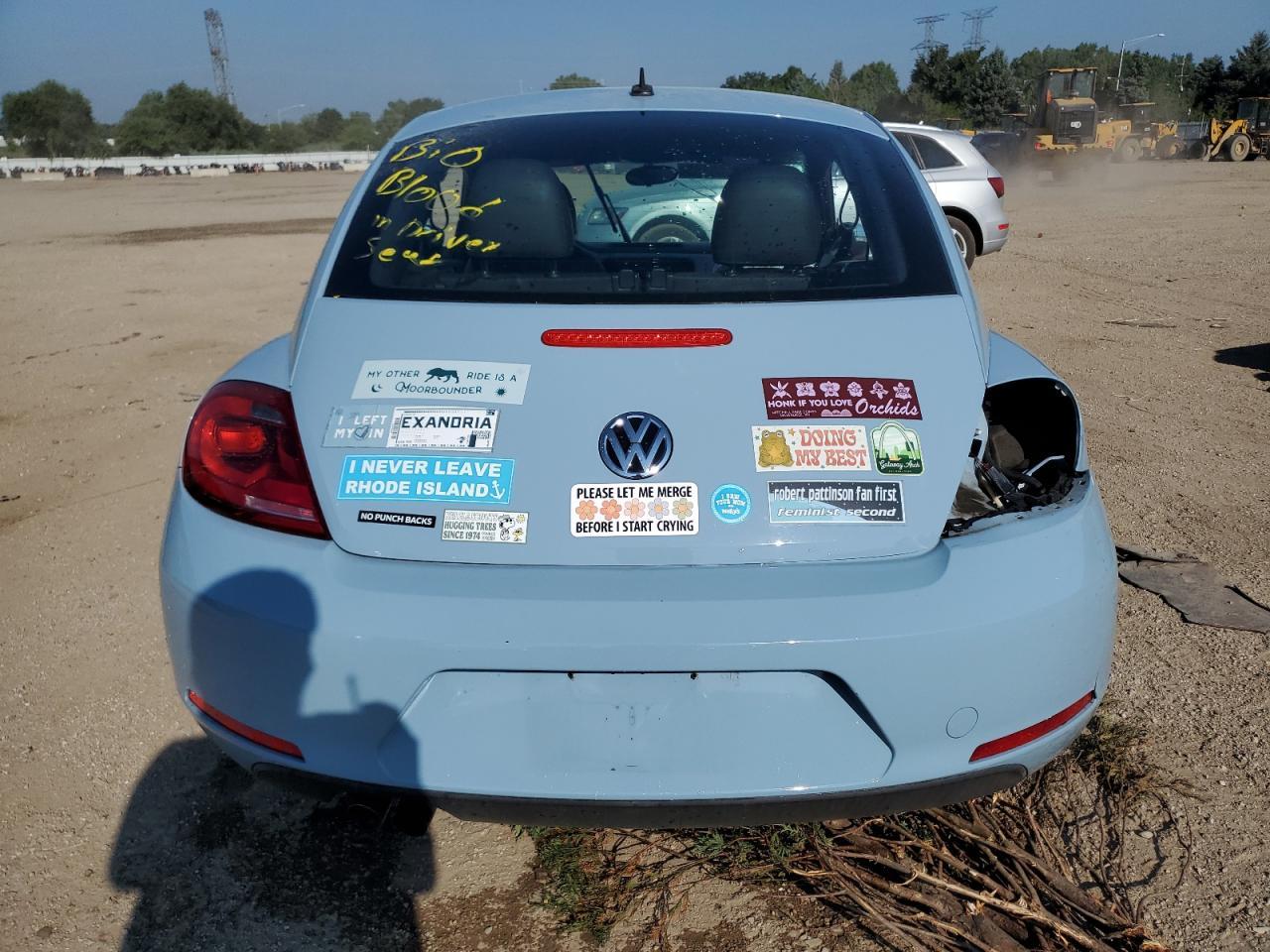 2013 Volkswagen Beetle - Фото 6