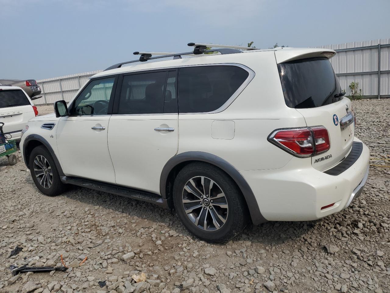 2017 Nissan Armada Sv - Фото 2
