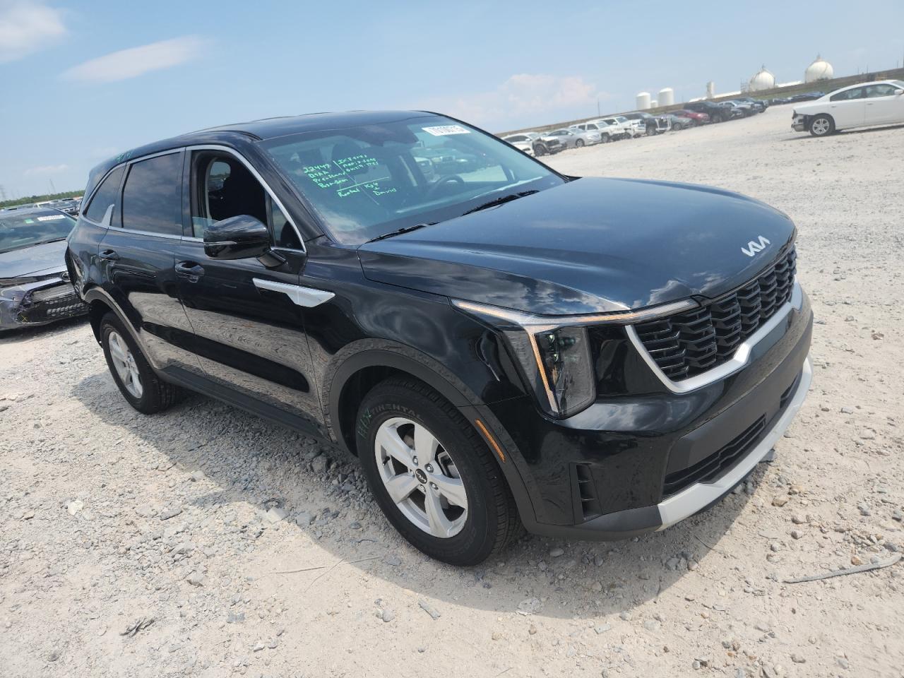 2025 Kia Sorento Lx - Image 4