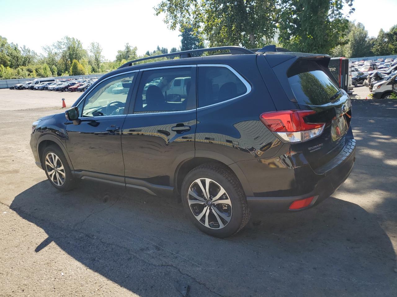 2021 Subaru Forester Limited - Фото 2