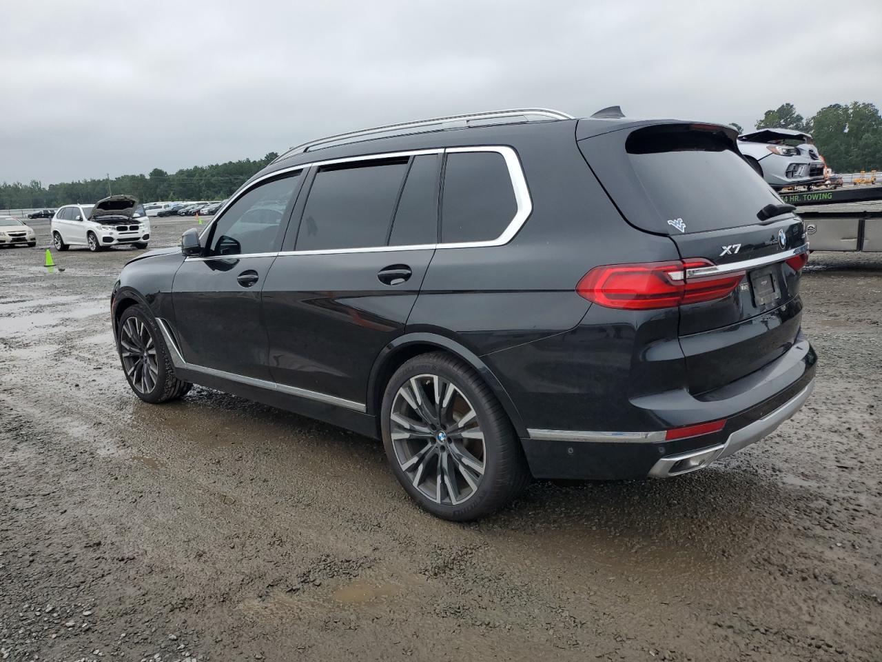 2020 BMW X7 xDrive40I - Фото 2