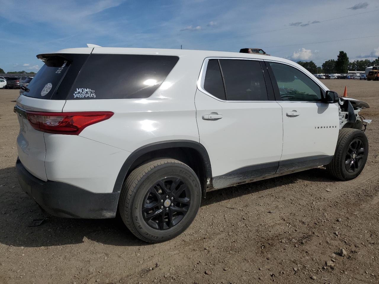 2021 Chevrolet Traverse Ls - Image 3