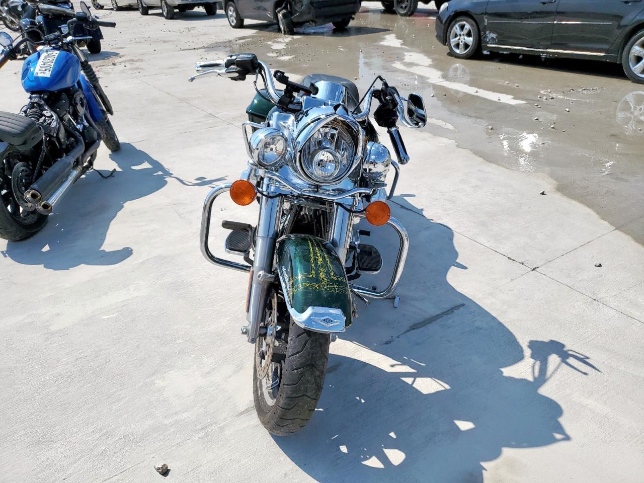 2019 Harley-Davidson Flhr - Image 2