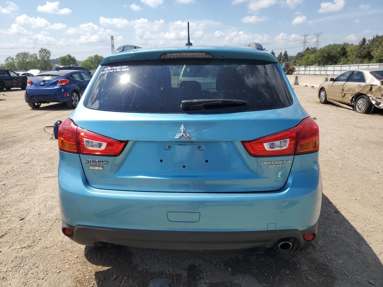 2013 Mitsubishi Outlander Sport Le - Image 6