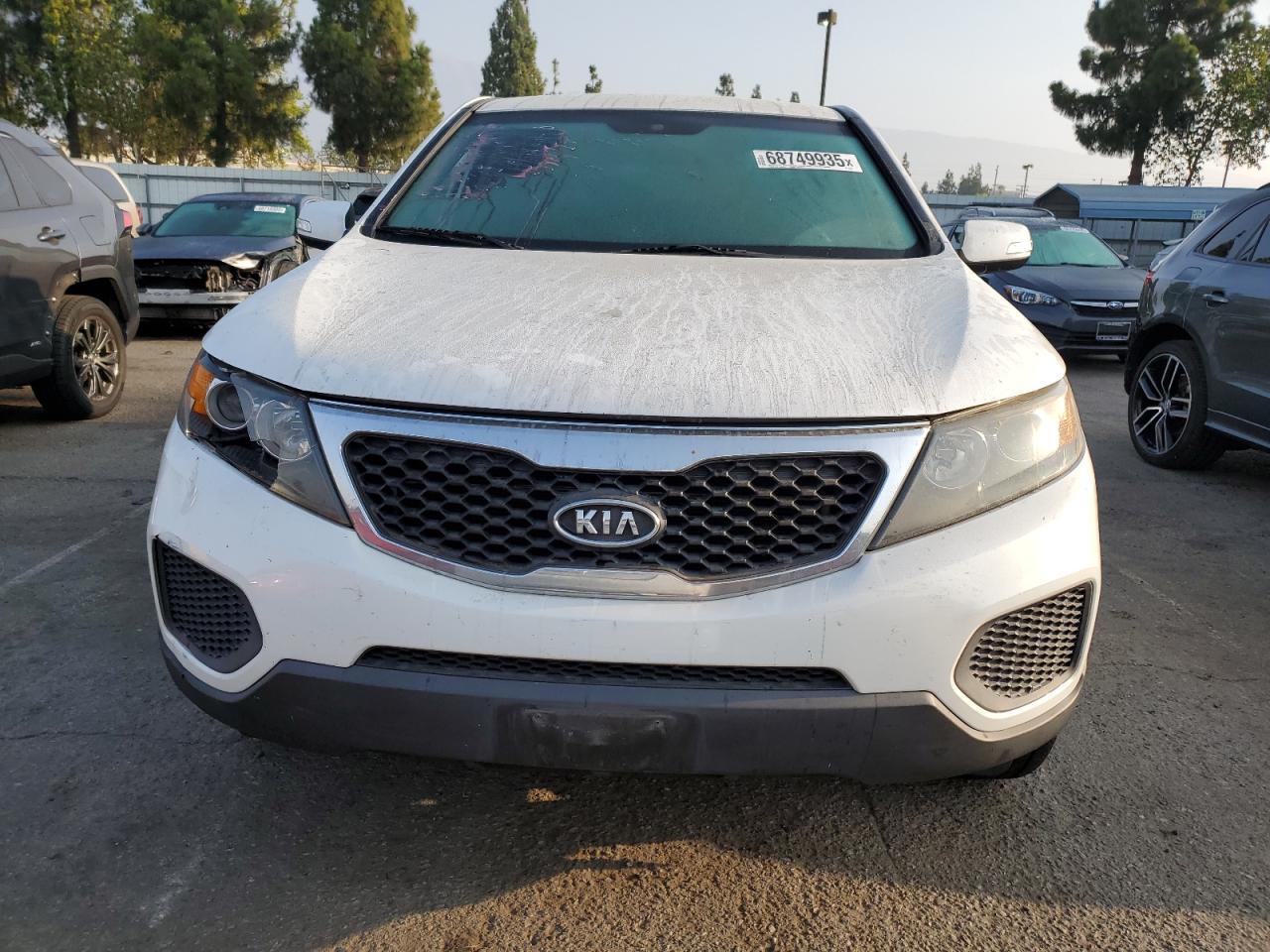 2013 Kia Sorento Lx - Image 5