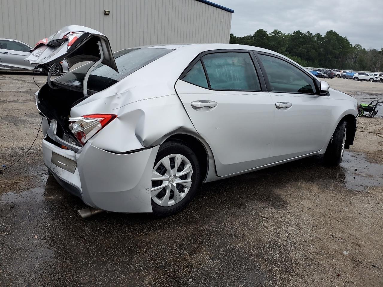 2015 Toyota Corolla L - Фото 3