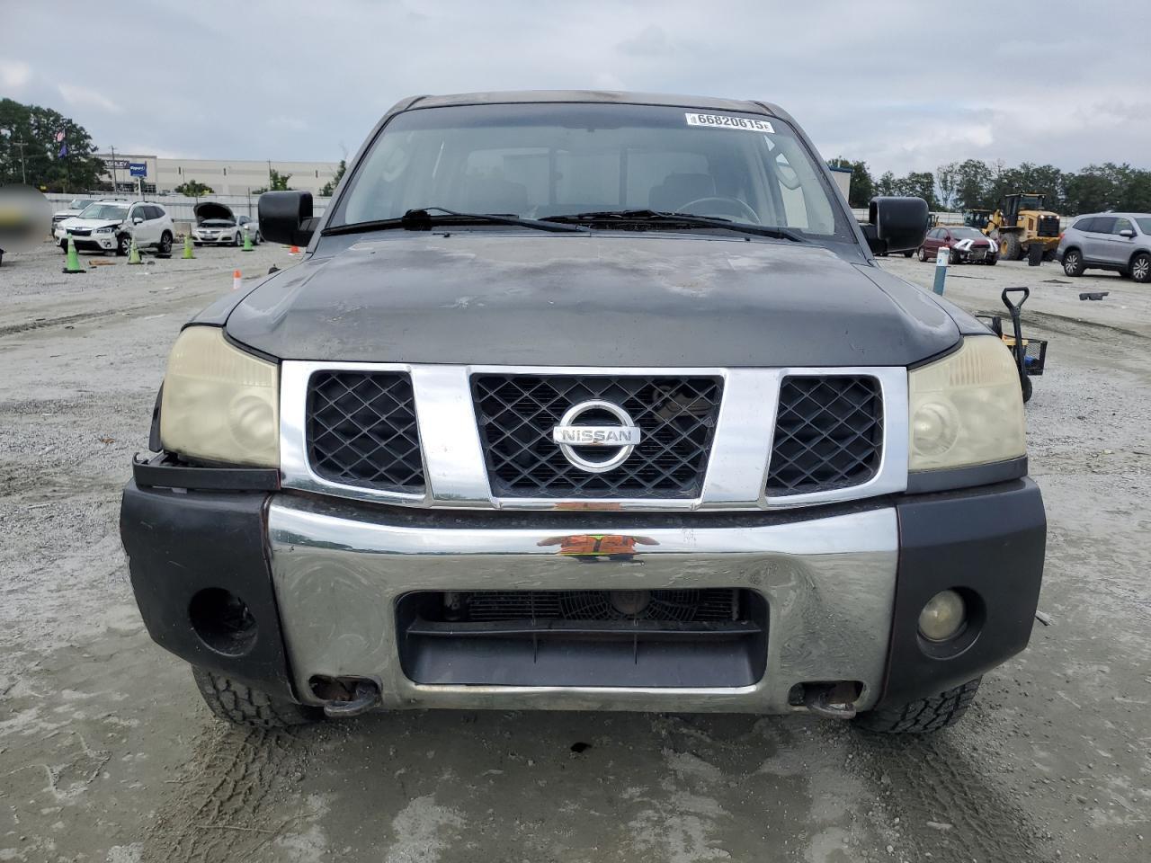 2004 Nissan Titan Xe - Фото 5