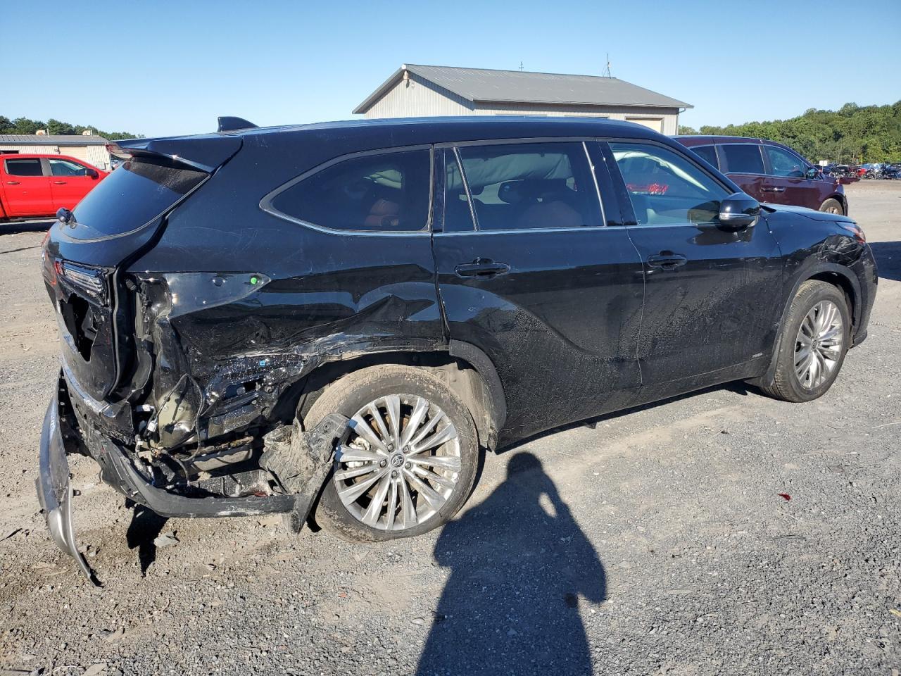 2022 Toyota Highlander Hybrid Platinum - Фото 3