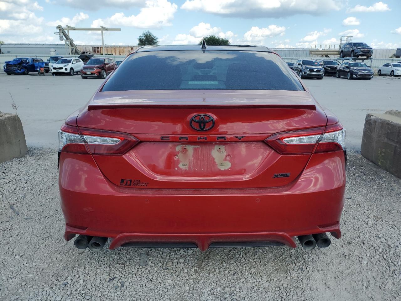 2020 Toyota Camry Xse - Image 6