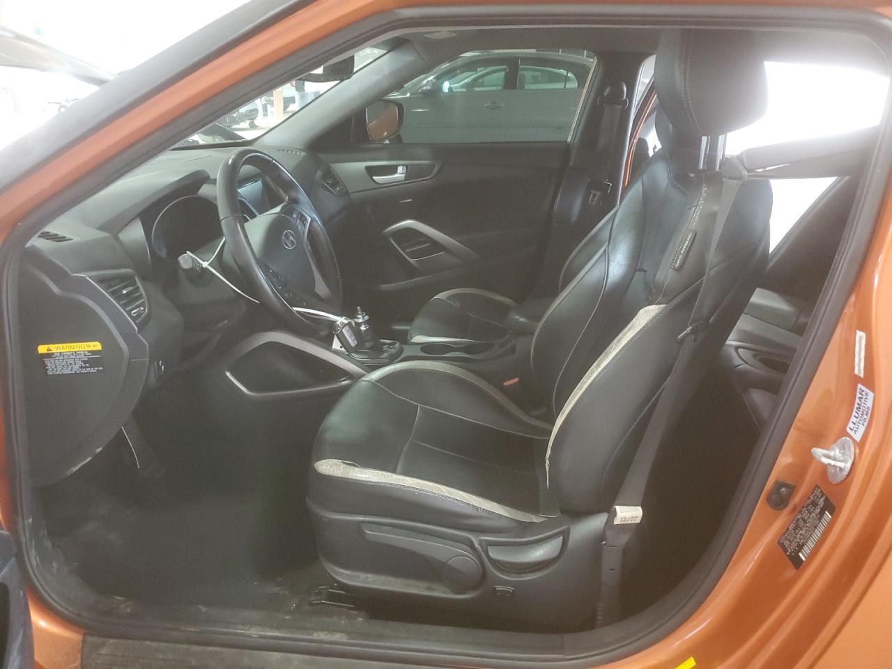 2015 Hyundai Veloster Turbo - Image 7