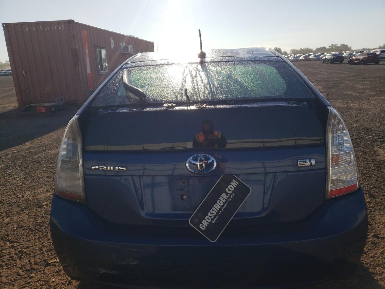 2011 Toyota Prius - Фото 6