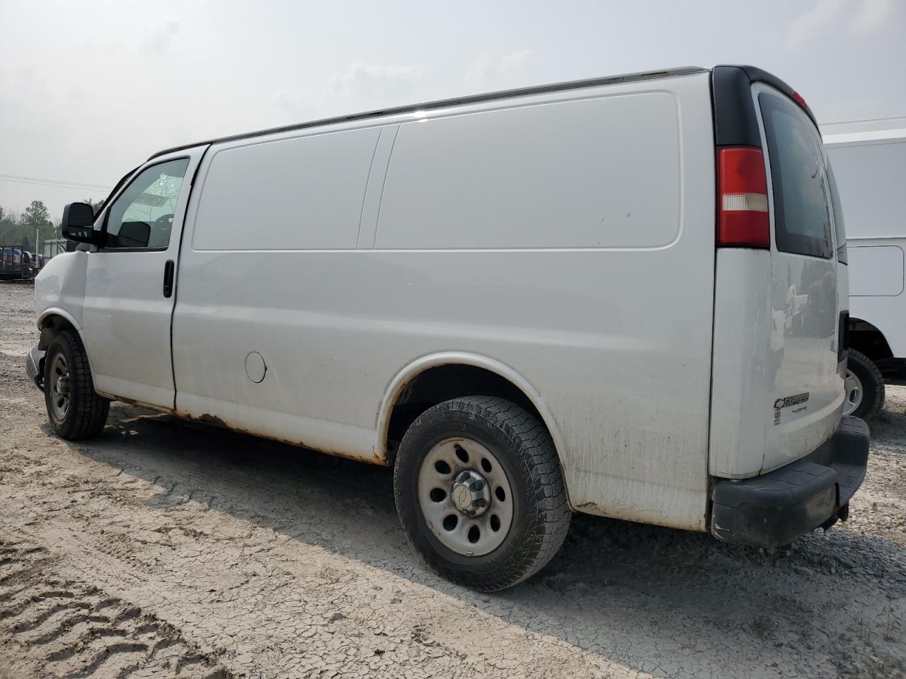 2013 Chevrolet Express G1500 - Фото 2