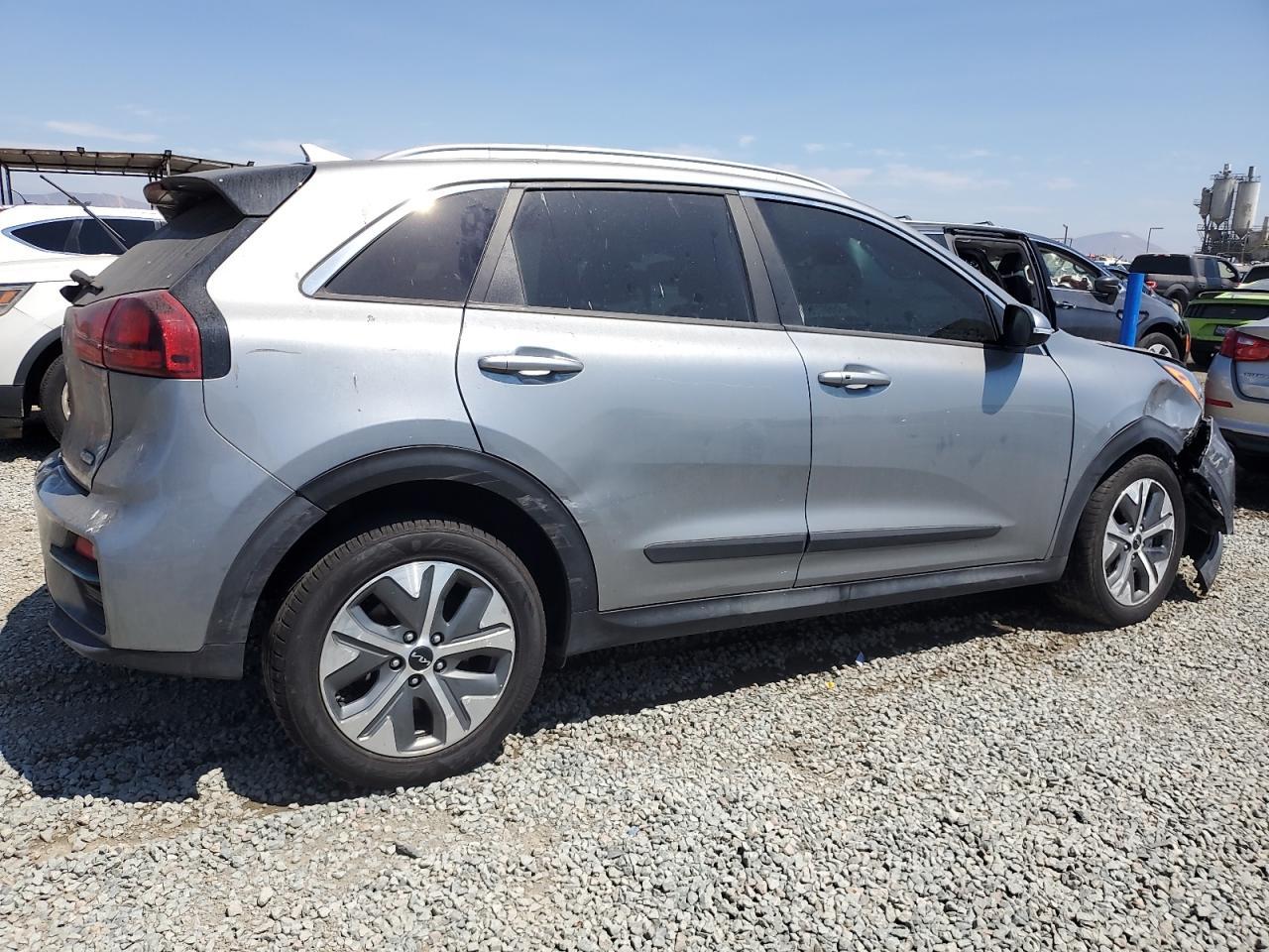 2022 Kia Niro S - Фото 3