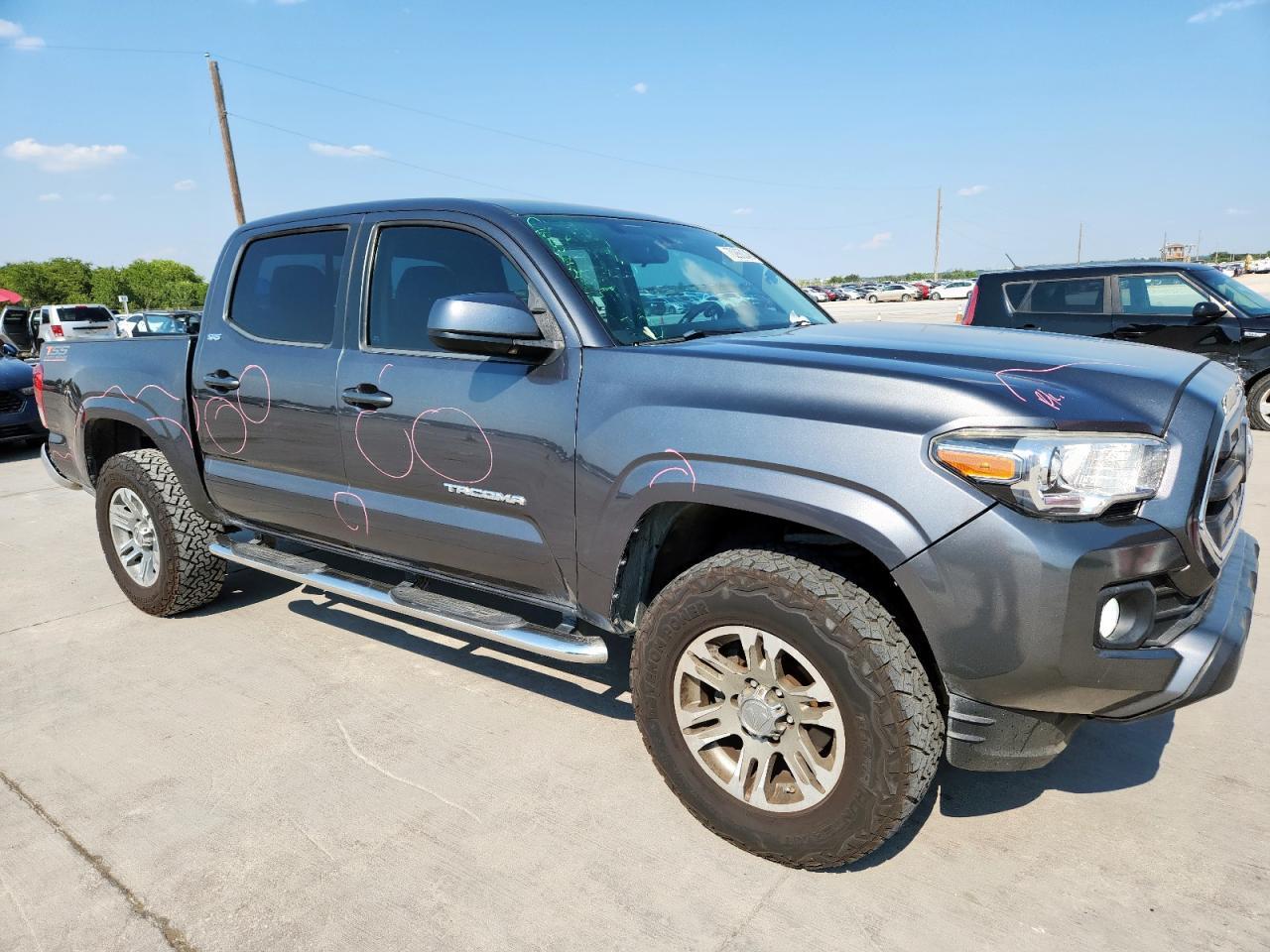 2016 Toyota Tacoma Double Cab - Image 4