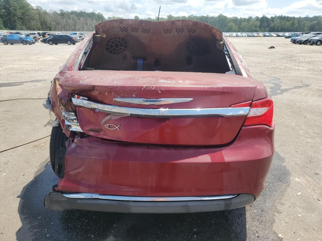 2014 Chrysler 200 Lx - Фото 6