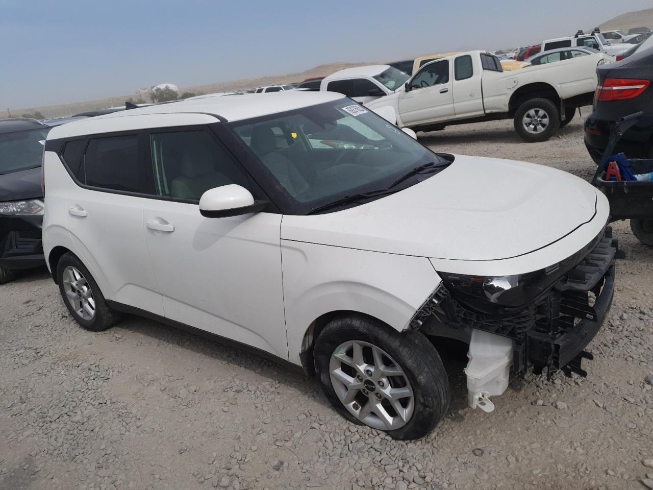 2023 Kia Soul Lx - Image 4
