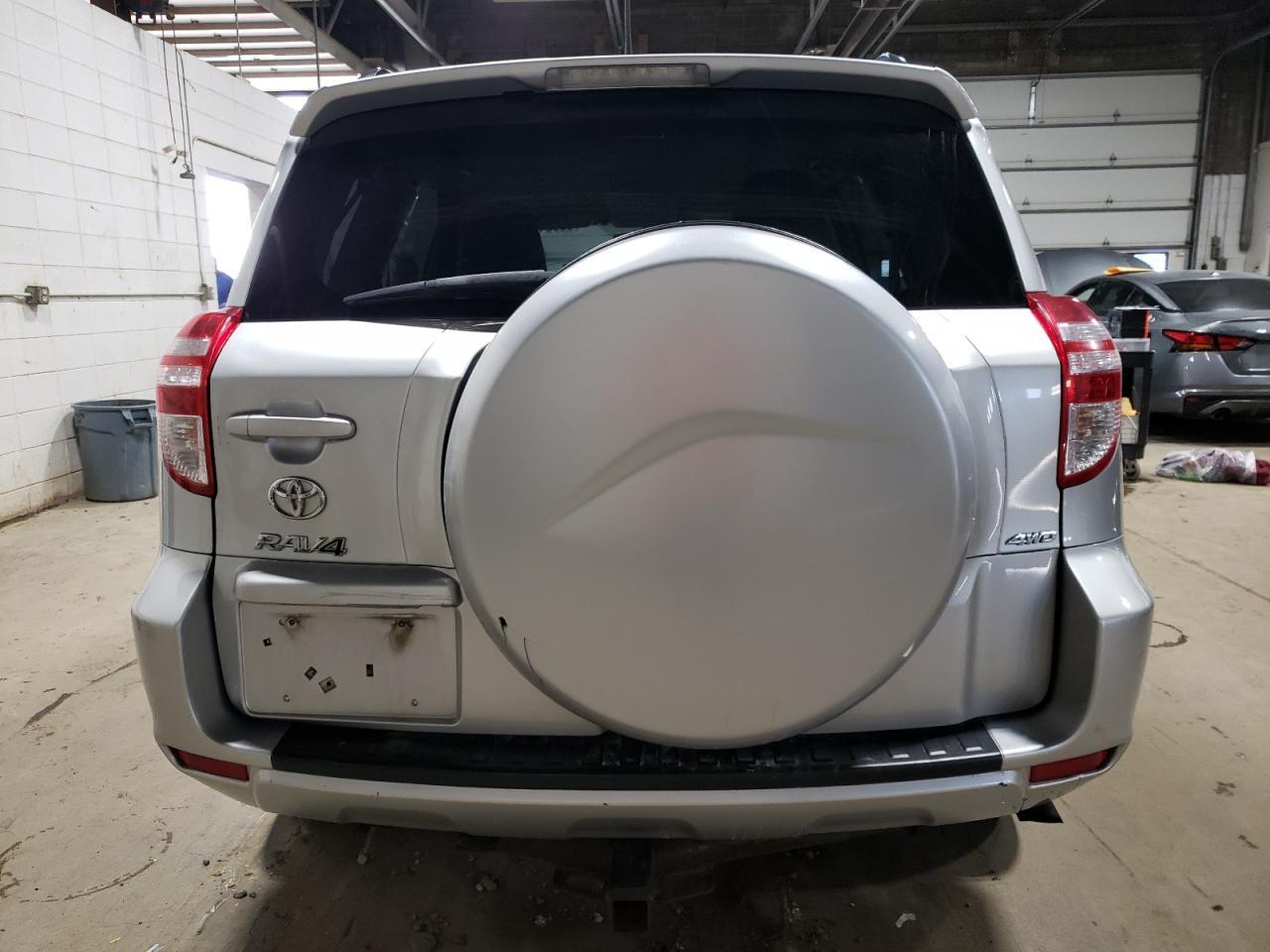 2012 Toyota Rav4 - Фото 6