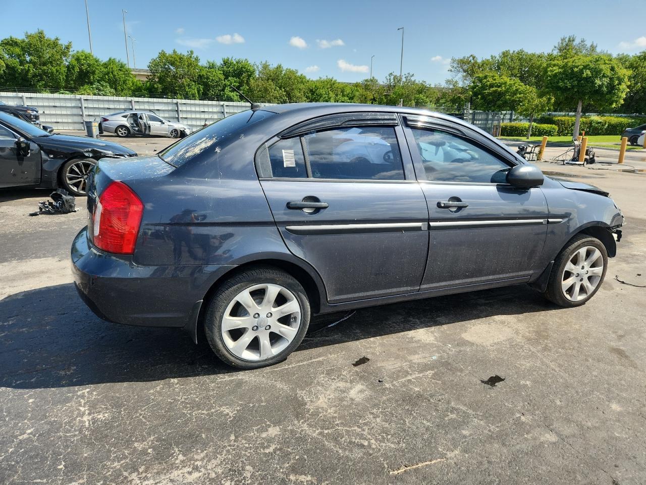 2009 Hyundai Accent Gls - Фото 3